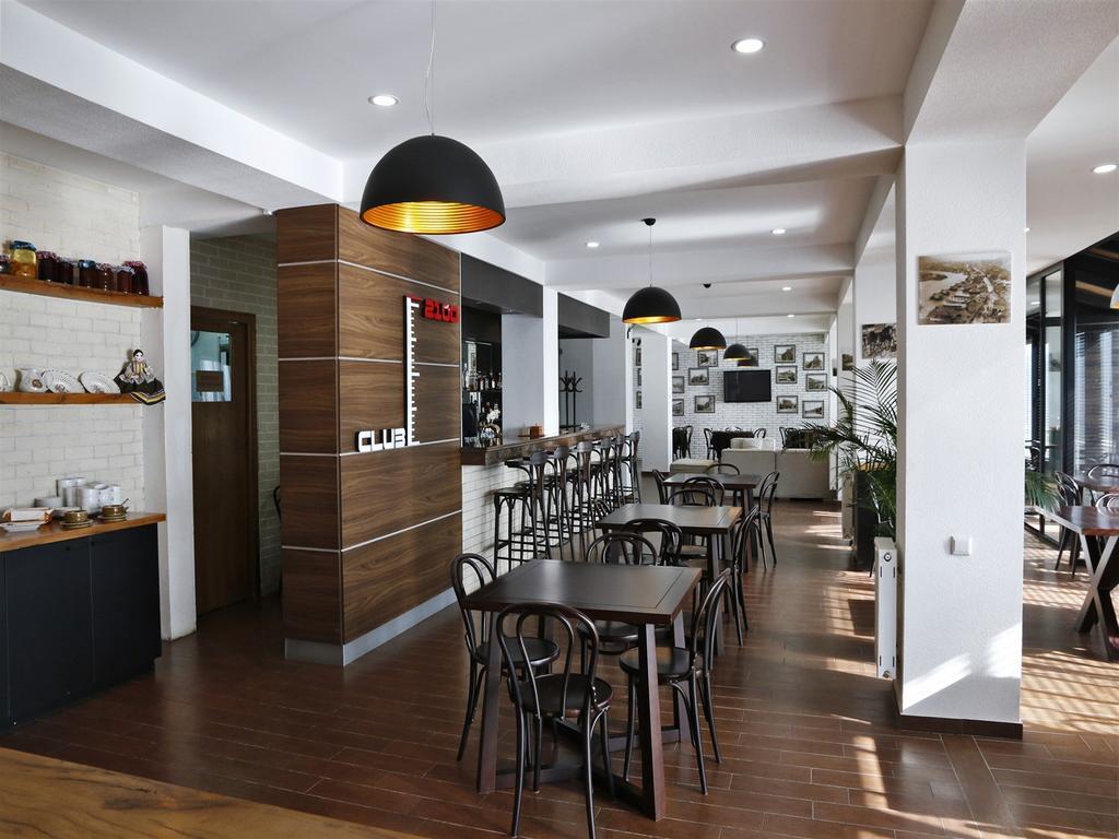 Hotel Club-2100 Goudaouri Extérieur photo